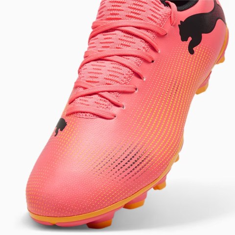 Buty Puma FUTURE 7 Play FG/AG 107723-03 różowy 42 1/2 Puma Buty Puma FUTURE 7 Play FG/AG 107723-03 różowy 42 1/2 Puma
