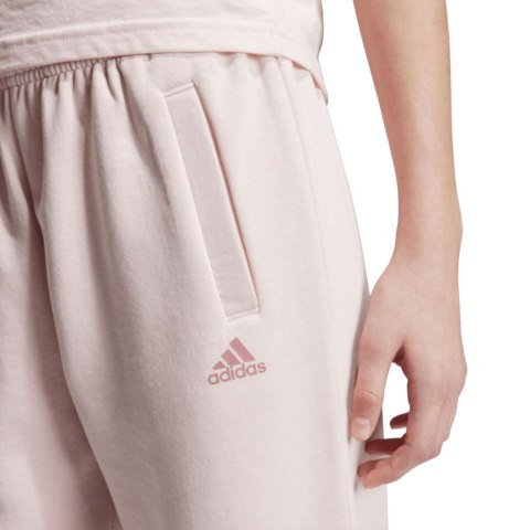 Spodnie dla dzieci adidas Essentials Small Logo Feel Cozy Fleece różowe JF8746 Adidas Spodnie dla dzieci adidas Essentials Small Logo Feel Cozy Fleece różowe JF8746 Adidas
